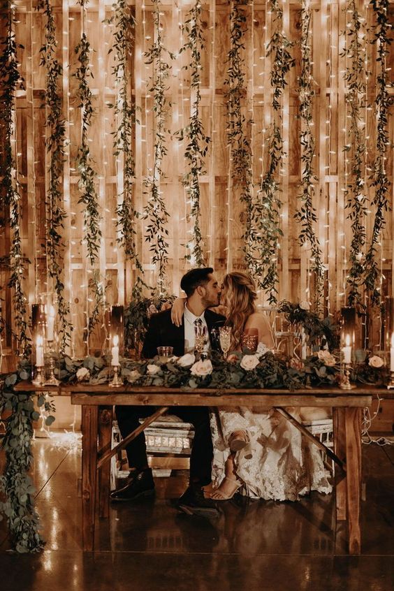 Stół pary młodej, Stół prezydialny wesele rystykalne, dekoracje rustykalne, Para Młoda