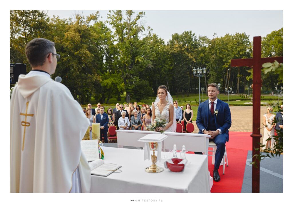 Msza ślubna w plenerze, ceremonia kościelna w plenerze, ceremonia plenerowa, miejsce na ślub w Krakowie, Wedding Planner Krakow