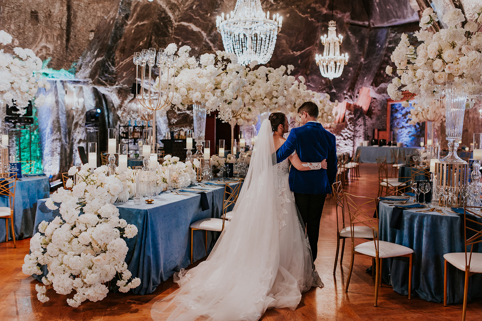 Luksusowe wesele w Kopalni Soli w Wieliczce, Wedding Planner Krakow Poland, Eleganckie wesele, Glamour Wedding Poland, Dorota Nowakowska Weddings, Komora Haluszki w Wieliczce, Najpiękniejsze polskie wesela, Luxury Wedding Poland, Unique venue for wedding, Destination Wedding Poland, Designerski ślub, ślub celebrytów
