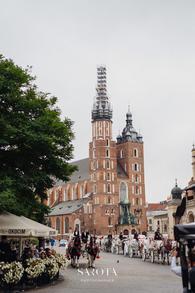 Getting married Poland, Krakow Wedding, Polish Wedding, Market Square Krakow, Krakow, slub Krakow, Wedding Planner Krakow