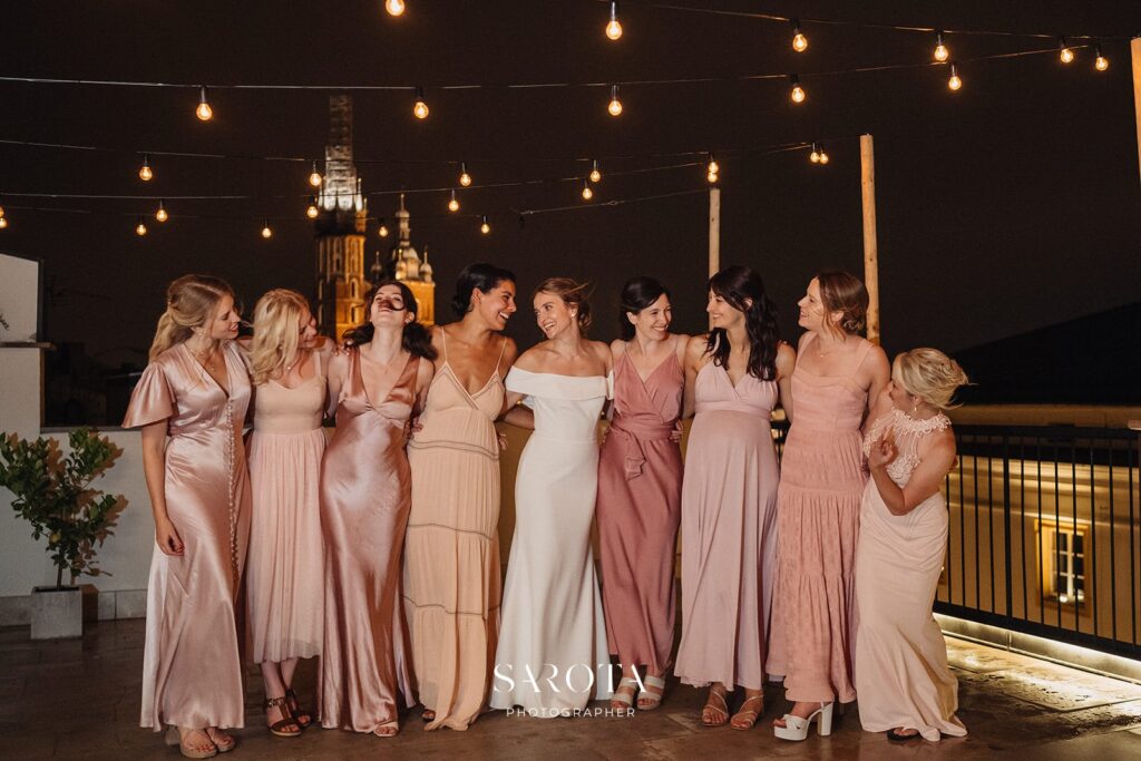 Restauracja z tarasem Krakow, Panna Młoda z druhnami, planowanie wesela, organizacja wesela Krakow, wedding plannerka Krakow