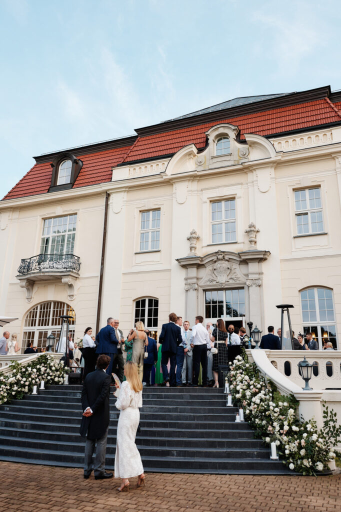 Wesele w Pałacu Goetz, Wesele międzynarodowe, wesele polsko angielskie, sala na wesele Kraków, wesele międzynarodowe, dekoracje i kwiaty do ślubu, koordynacja ślubu i wesela
